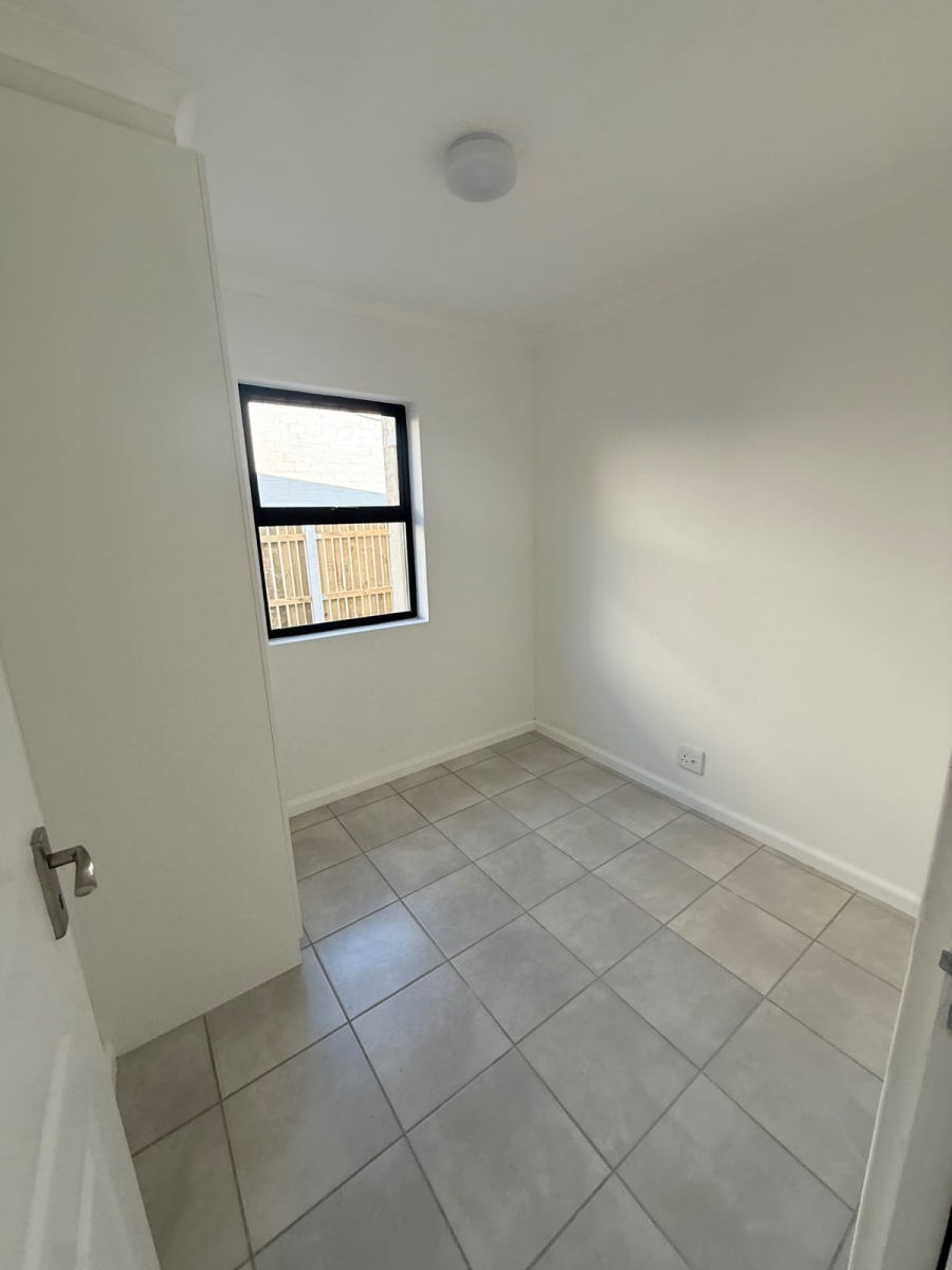 To Let 3 Bedroom Property for Rent in Kommetjie Western Cape